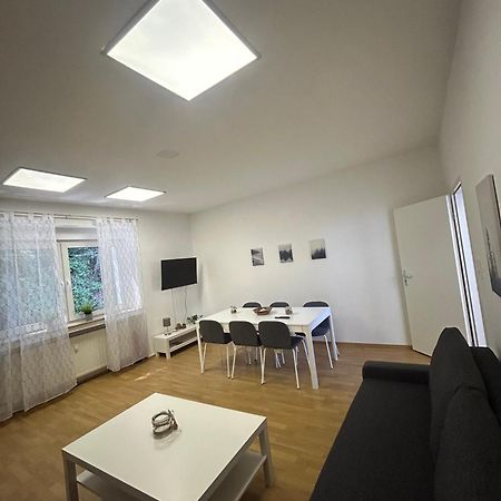 Gemuetliche Ferienwohnung - Voll Ausgestattet, Zentral Aber Ruhig ! Вупперталь Экстерьер фото