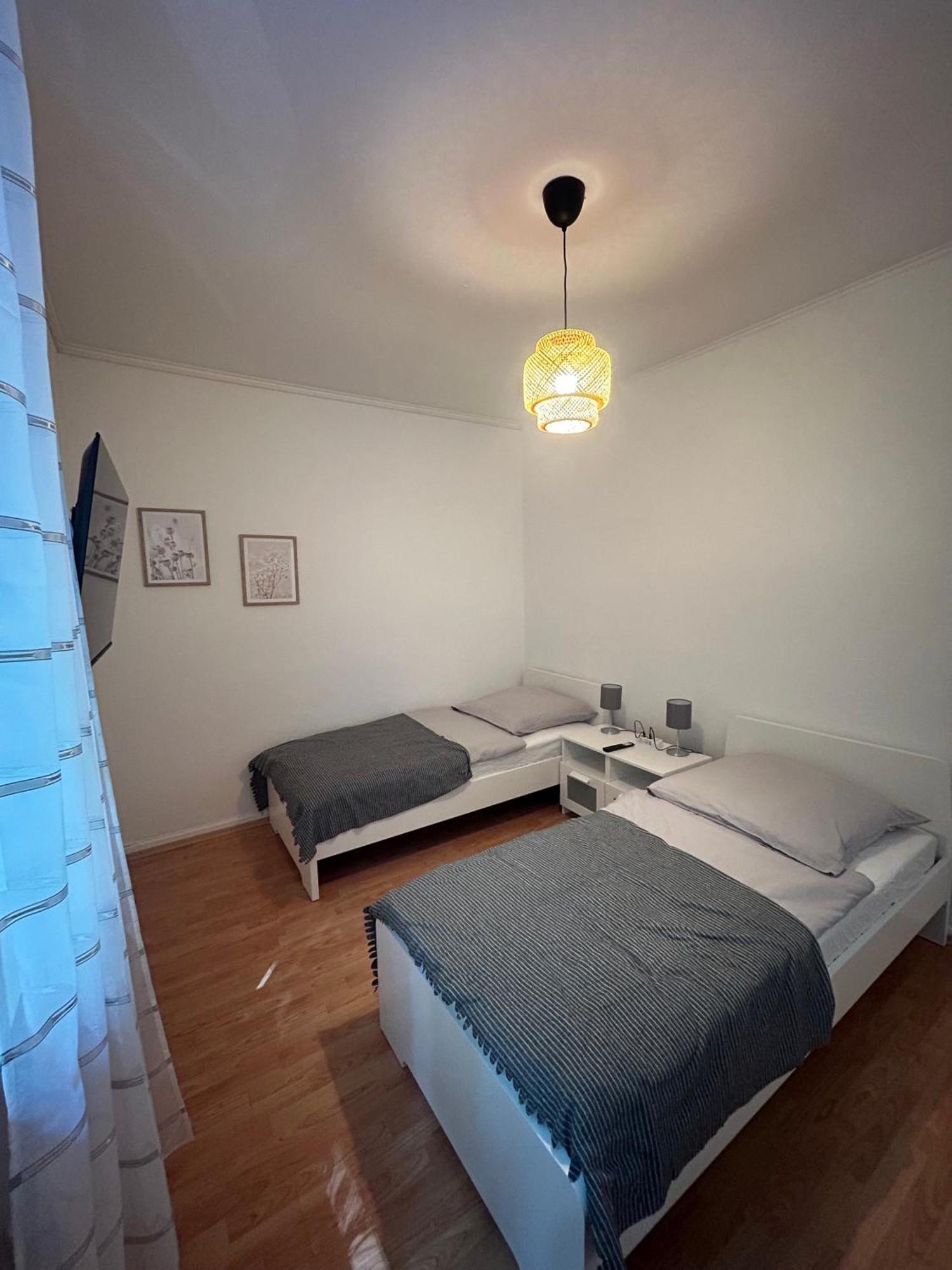 Gemuetliche Ferienwohnung - Voll Ausgestattet, Zentral Aber Ruhig ! Вупперталь Экстерьер фото